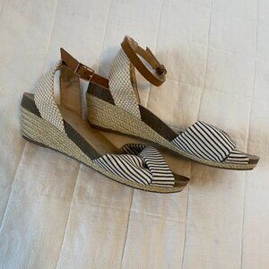 Merona Canvas Wedge Sandals- size 6